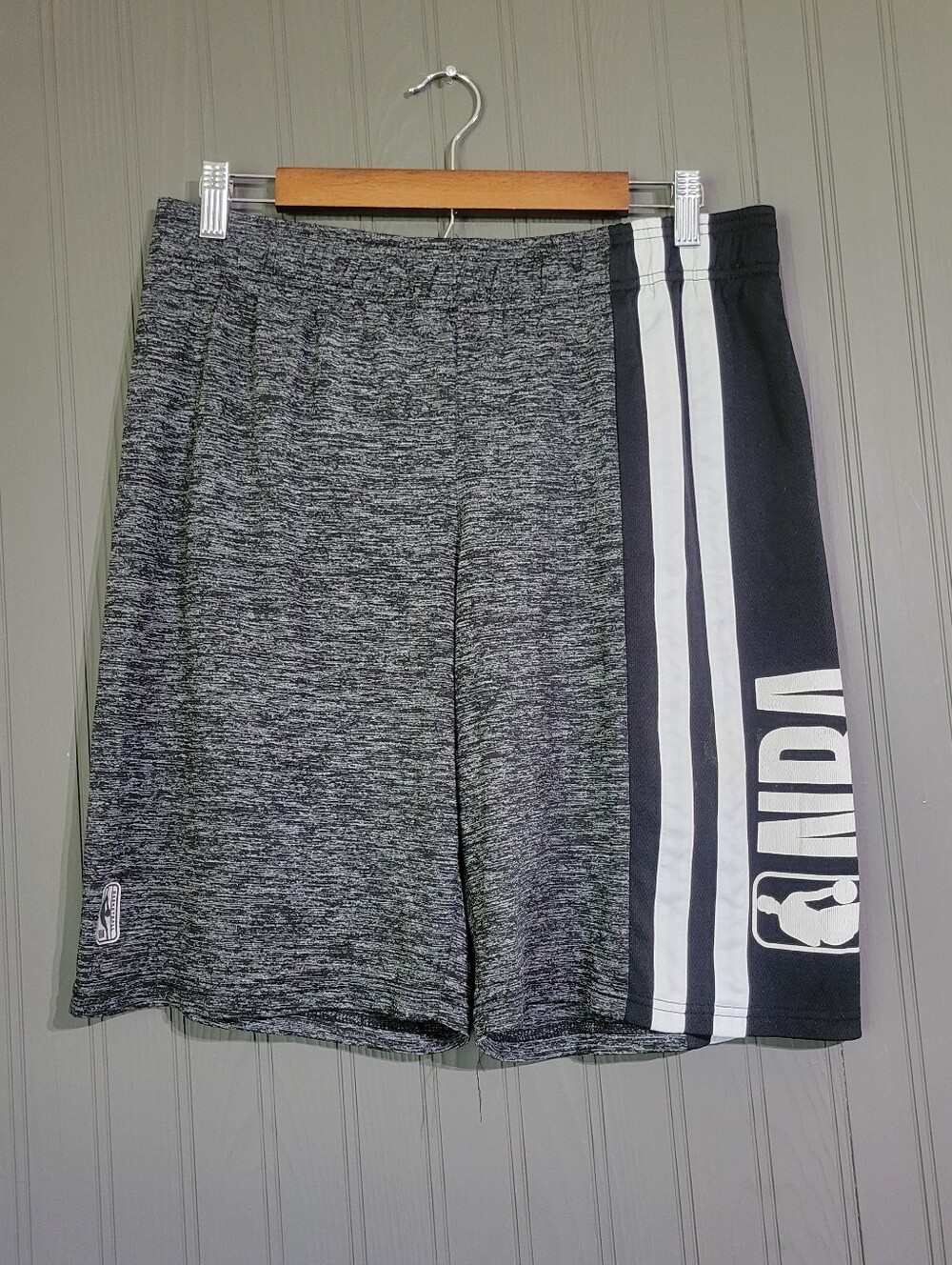 NBA Basketball Shorts Athletic Pull-On Gray Black Men's Small